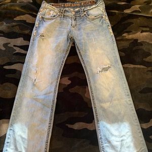 Light wash distressed rocks